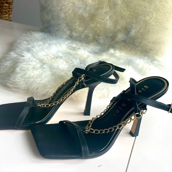 Gianni Bini Black Leather High Heel Strappy Sandals New Size 8.5 - Picture 2 of 7